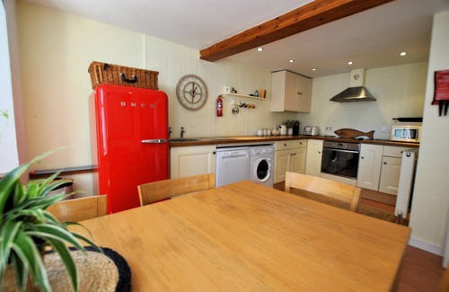 Cellardyke Cottage | Heron Cottage- fisherman's cottage by the sea