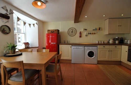 Cellardyke Cottage | Heron Cottage- fisherman's cottage by the sea