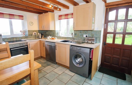 Bromlow Cottage | HERON COTTAGE, pet friendly, with open fire in Hope, Shropshire