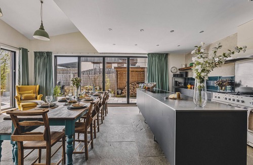Honiton Ski Chalet | Heron House - Luxury Grand Designs Eco-Home