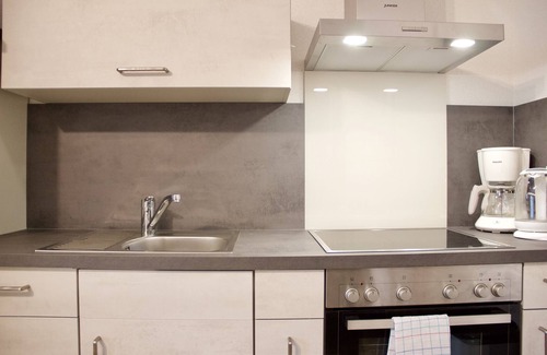 Zweibruecken Apartment | Herzog Wolfgang Studios- Zentral, Modern, Freundlich