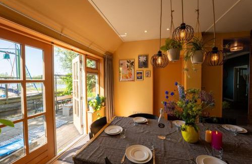 Grou House | Het Voorhuis, group accommodation on the Frisian Lakes