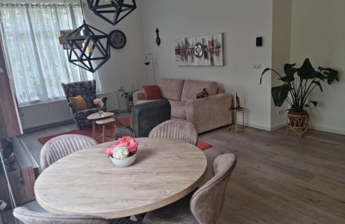 Deest House | Het Voorhuis