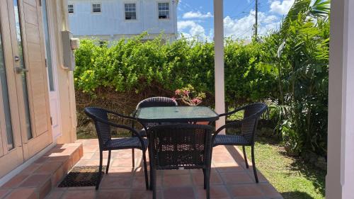 Douglas Apartment | Heywoods Villa