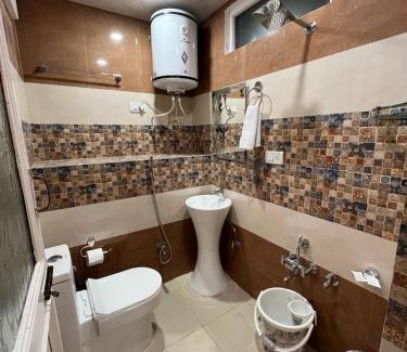 Srinagar House | Hezzah Cottage