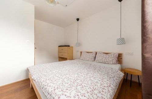 Gorje Apartment | Hiša na soncu/Sun house