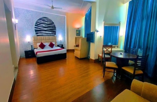 Katra Hotel | Hibis Hotel Devi Grand - Katra