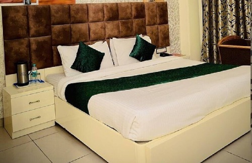 Katra Hotel | Hibis Hotel Devi Grand - Katra