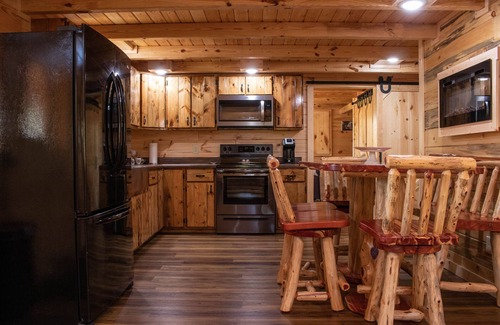 Elizaville Cabin | Hickory Ridge Cabin | 3 Bed, 2 Bath