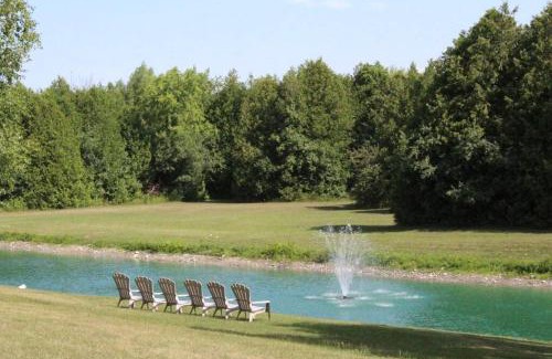 Brock Villa | Hidden Farm Escape in the Heart of Kawarthas