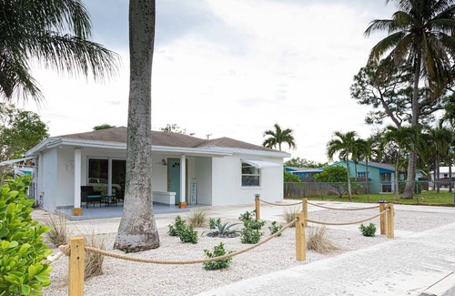 South Palm Park Neighborhood Association Cottage | Hidden Gem #2 @ Lake Worth