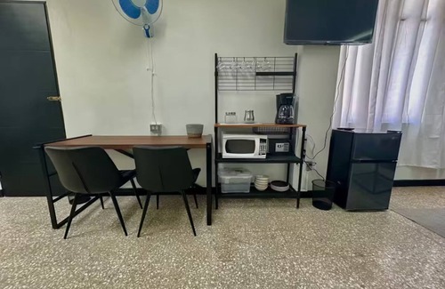 Amon Apartment | Hidden Gem Apt. in Heart of DT
