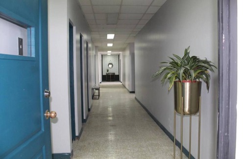 Amon Apartment | Hidden Gem Apt. in Heart of DT