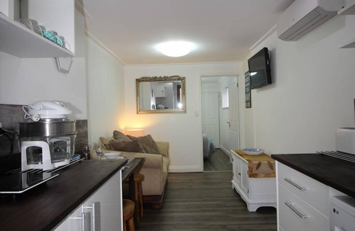 Flagstaff Hill Cottage | Hidden Gem in Flagstaff Hill