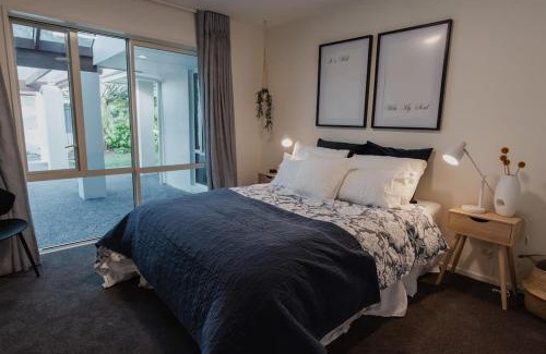 Halswell House | Hidden Gem of Christchurch - Sleeps 13
