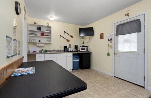 Durhamville Apartment | Hidden Harbor Marina Unit 1 - Oneida Lake's Premier Fishing Paradise!