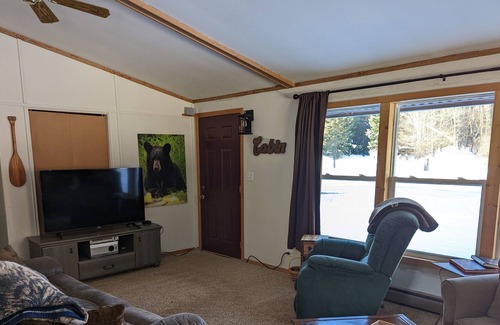 Ontonagon Cottage | Hidden Hot Tub Haven