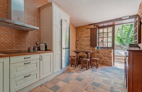 Chantada Cottage | Hidden House A Veiga