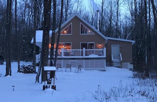 Town of Smyrna House | Hidden Lakefront Retreat