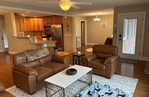 Northlakes House | Hidden Oasis Lake House Hickory