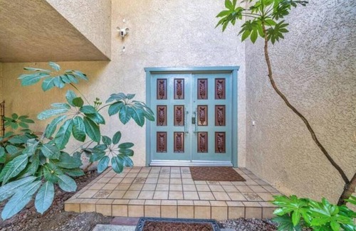 Bonita House | Hidden Paradise| BBQ & Fish Pond