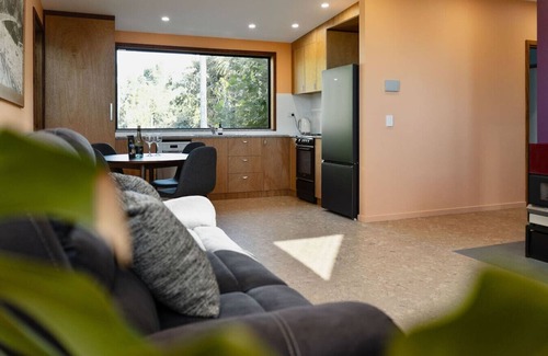 West Launceston House | Hidden Retreat in Basin View