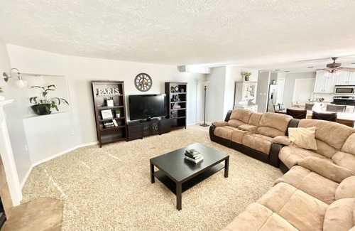 South Jordan House | Hidden Treasure