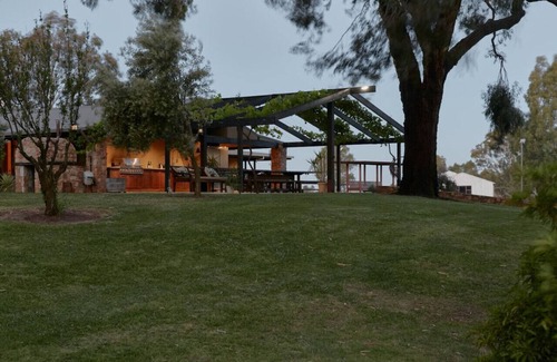 Kirwans Bridge Villa | Hide & Seek Luxury Waterfront Villa & Retreat