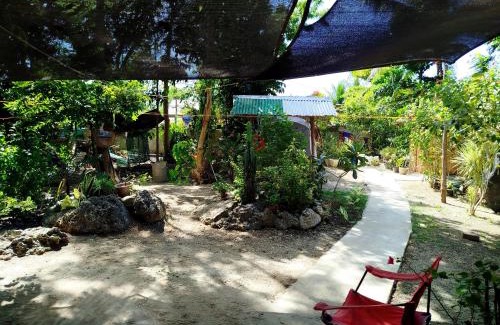 Moalboal Bed & Breakfast | Hideaway B&B