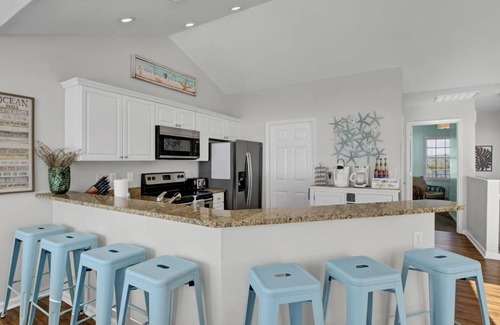 Village of Stump Sound House | Hideaway Heaven a 4bed/3.5bath Oceanfront Hot Tub
