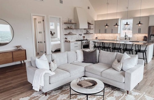 Dripping Springs Villa | Hideaway Hill Country · Luxury Home with Stunning Views and Hot Tub