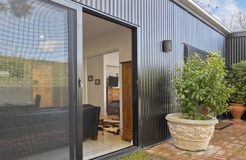 Whites Valley House | Hideaway Nook by Wine Coast Holiday Rentals