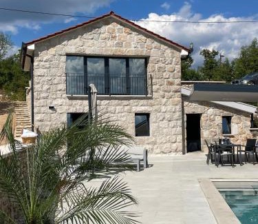 Prolozac Villa | Hideaway Stonehouse pool for 2 Dalmatia Imotski