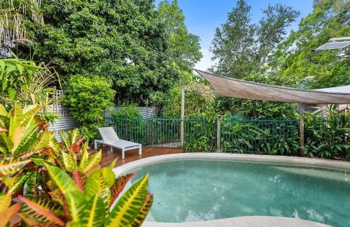 Machans Beach House | Hideout Machans -Pool BBQ Beach and Pet friendly