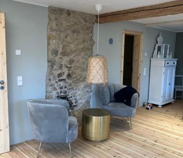 Oberdorla House | Hiestands Gästehaus - Weingut & Hofbrennerei