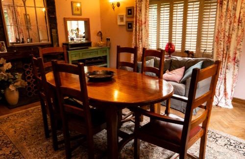 Churt Bed & Breakfast | High Barn