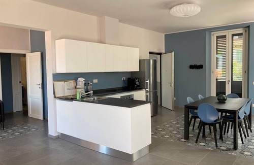 Porto Valtravaglia Apartment | High comfort flat in village center 3 min from beach