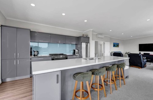 Bell Block House | High-End Executive Holiday Home