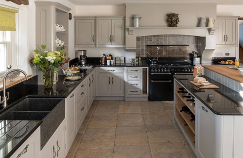Bretherdale House | HIGH FELLSIDE HALL, family friendly, with pool in Sedbergh