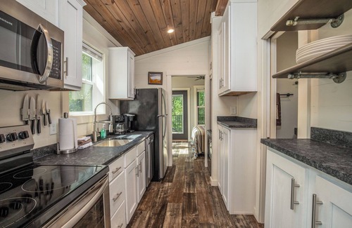 Robbinsville Cottage | High Hollow Cottage: Modern Tiny Home with Hot Tub and Fire Pit