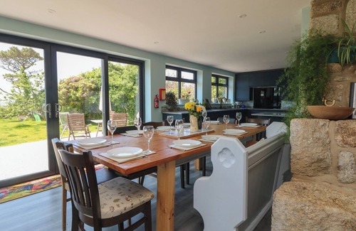 Saint Erth Praze Cottage | HIGH PARK HOUSE, pet friendly, character holiday cottage in Helston