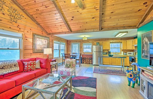 East Windham Cabin | High Peak Heaven: Cozy Log Cabin on 1 Acre!