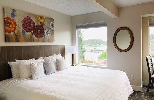 Quathiaski Cove Hotel | High Point Resort