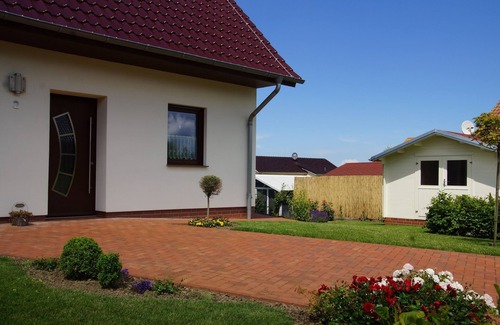 Boiensdorf Apartment | High-quality furnished vacation apartment with terrace and garden in Boiensdorf