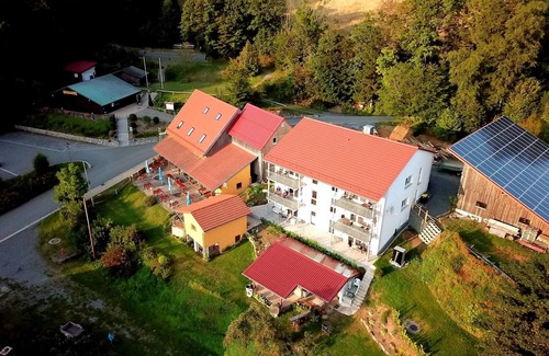 Marktrodach Apartment | High-quality vacation apartment with two bedrooms suitable for wheelchair users