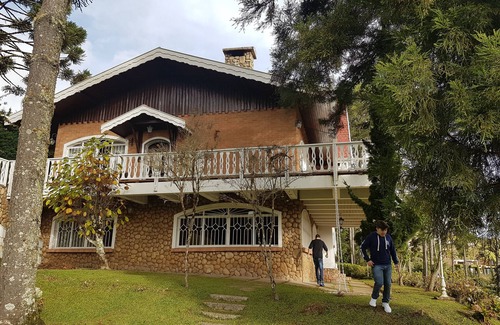 Colinas Capivari House | High Standard House in Alto de Capivari for 20 people with 8 bedrooms and 4 suites
