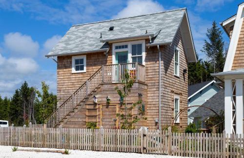 Seabrook House | High Tide Green Grass by Seabrook Hospitality
