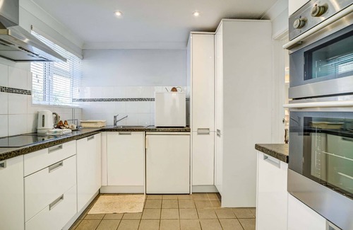 Woodstock House | High Trees Blenheim View | Woodstock Holiday Let | 3 Beds & Sleeps 5