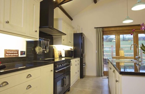 Chillington Cottage | HIGHER HILL BARN, family friendly, luxury holiday cottage in Sherford