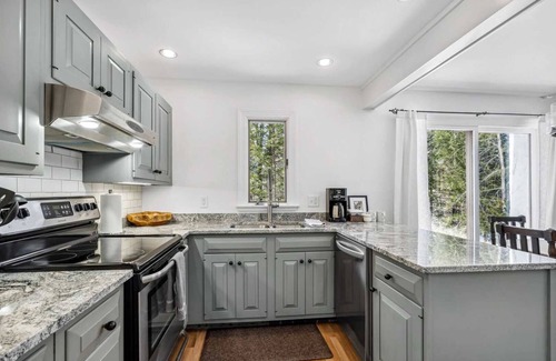 West Hartford Condo | Highland Golf Course Views! | Fairway Village 3A